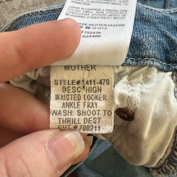 MOTHER High Waisted Looker Ankle Fray “Shoot to Thrill Destroyed” - Size 27 - Picture 6 of 9